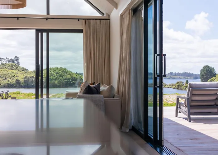 Ferienhaus Lakefront Luxury - Rotoiti